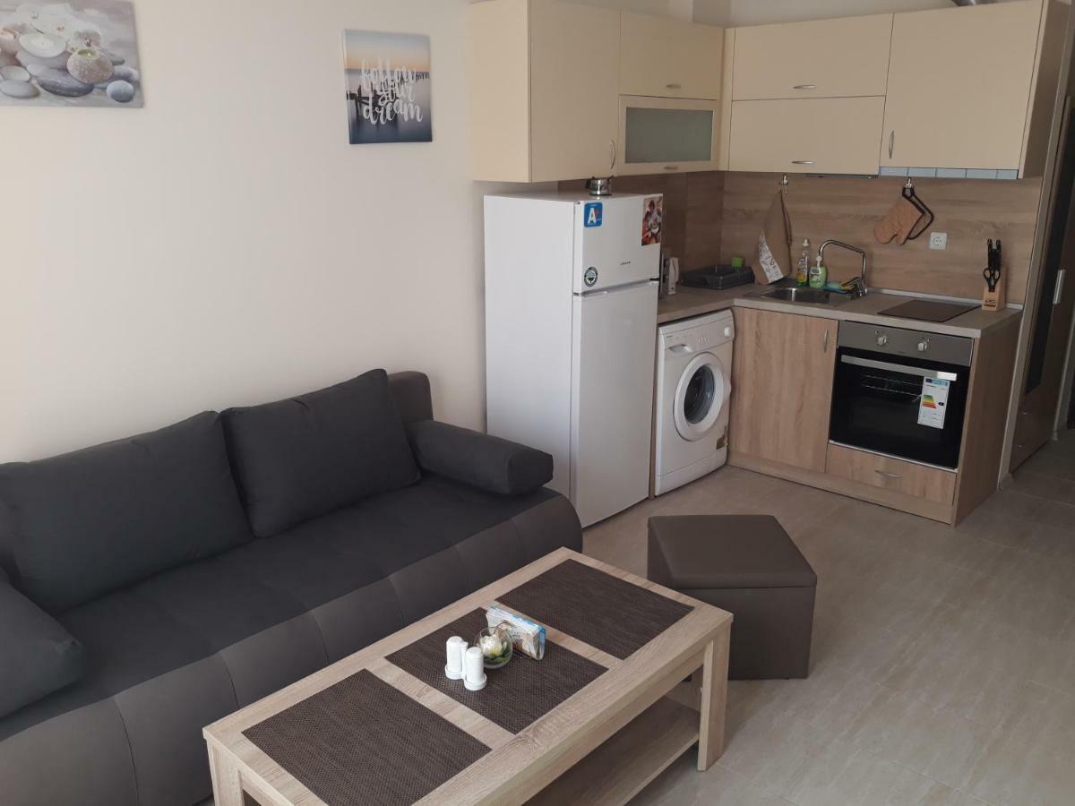 Таня 10 Apartment Pomorie Ngoại thất bức ảnh